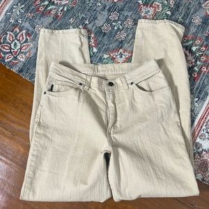 Chic vintage tan denim jeans